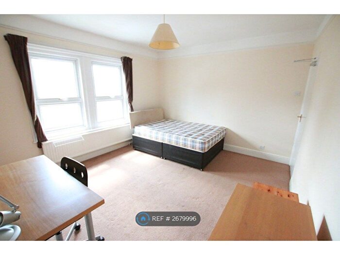 4 Bedroom Terraced House To Rent In St. Peters Road, Reading, RG6