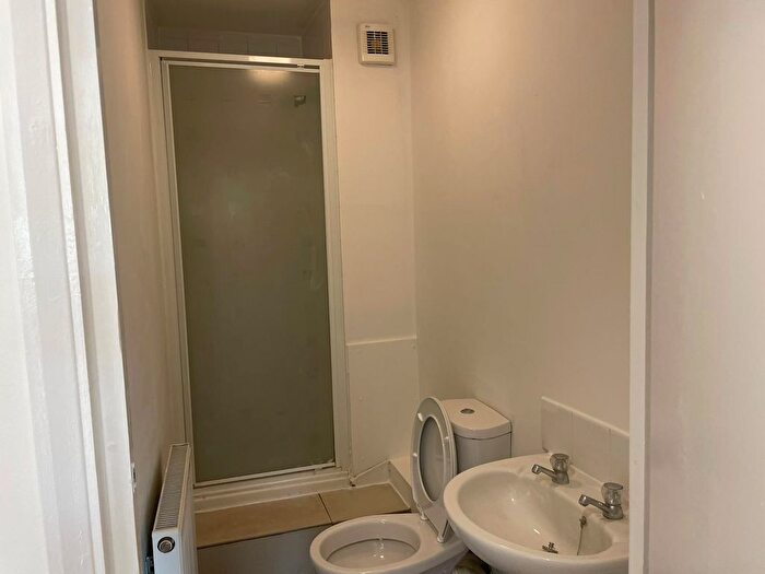 1 Bedroom Flat To Rent In High Road, London, N22