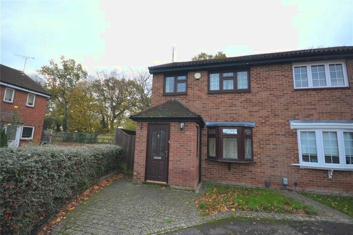 3 Bedroom Semi-Detached House To Rent In Darnay Rise, Chelmsford, CM1