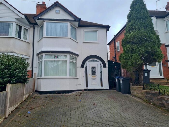 3 Bedroom Semi-Detached House To Rent In Blakeland Road, Birmingham, B44
