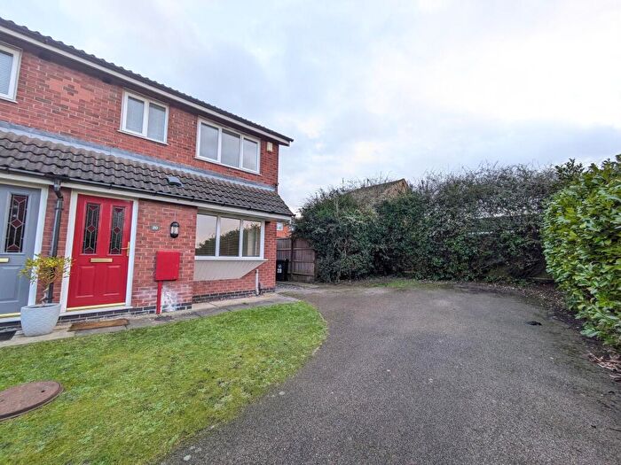 3 Bedroom Semi Detached House To Rent In Moortown Close, Grantham, NG31
