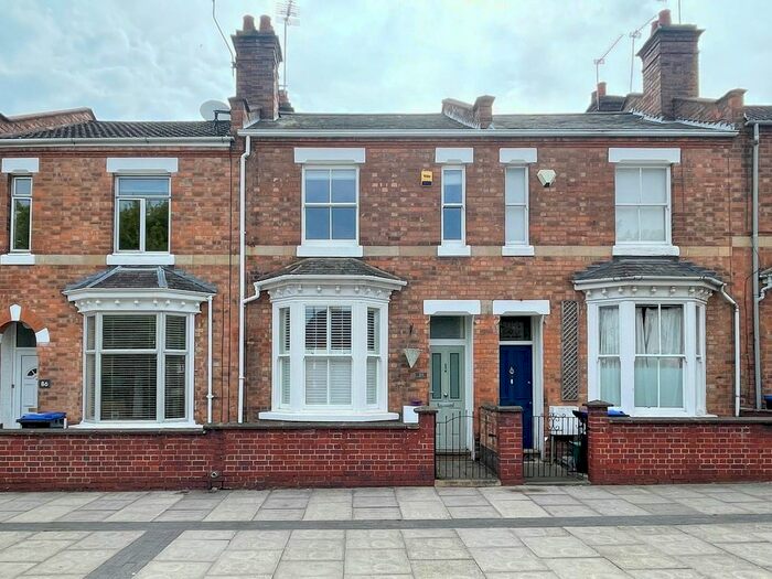 2 Bedroom Terraced House To Rent In Tachbrook Street, Leamington Spa, Warwickshire, CV31