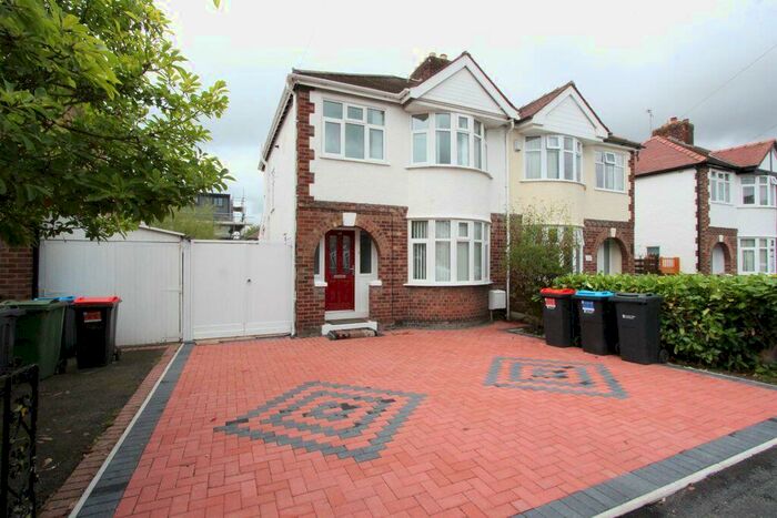 3 Bedroom Semi-Detached House To Rent In Laburnum Grove, Great Sutton, Ellesmere Port, Cheshire, CH66