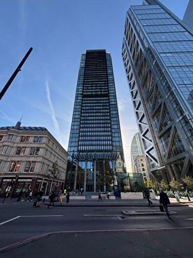 1 Bedroom Flat For Sale In One Bishopsgate Plaza, Houndsditch, Liverpool Street, London, EC3A