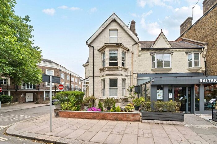 1 Bedroom Flat To Rent In Kew Road, Kew, Richmond, TW9