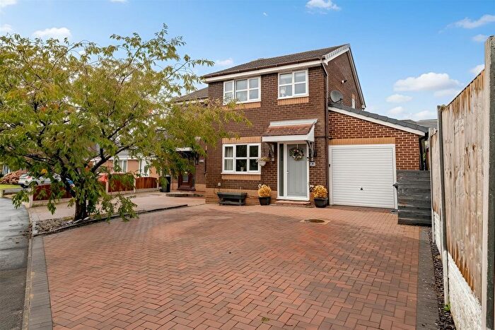 3 Bedroom Semi Detached House For Sale In Cashmore Drive, Hindley, Wigan, WN2