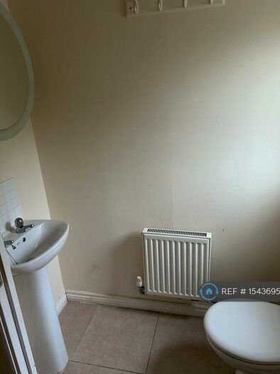 4 Bedroom Terraced House To Rent In Pentwyn Drive, Cardiff, CF23
