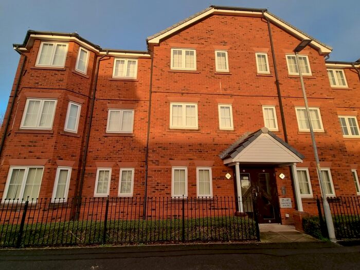 2 Bedroom Flat To Rent In Thorneycroft Drive, Warrington, WA1
