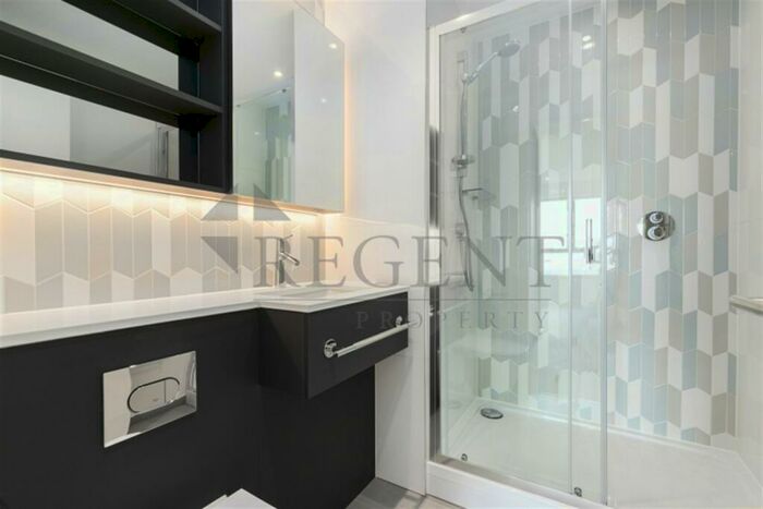2 Bedroom Apartment To Rent In Azure House, Brook Road, N8
