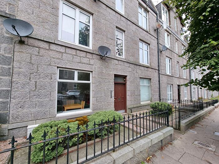 1 Bedroom Flat To Rent In Walker Road, Torry, Aberdeen, AB11