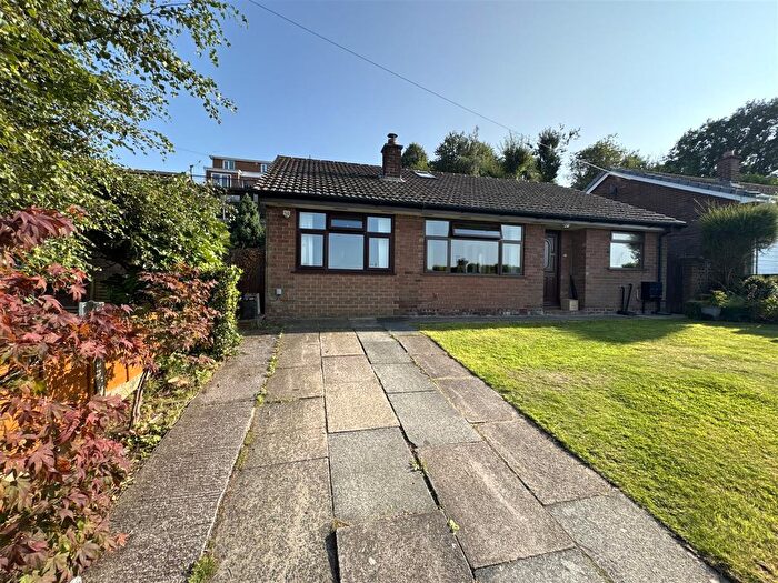 3 Bedroom Detached Bungalow For Sale In Chestnut Close, Stalybridge, SK15