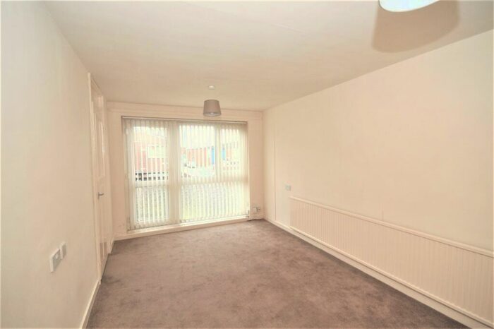 2 Bedroom Flat To Rent In Bleasdale Street East, Preston, PR1