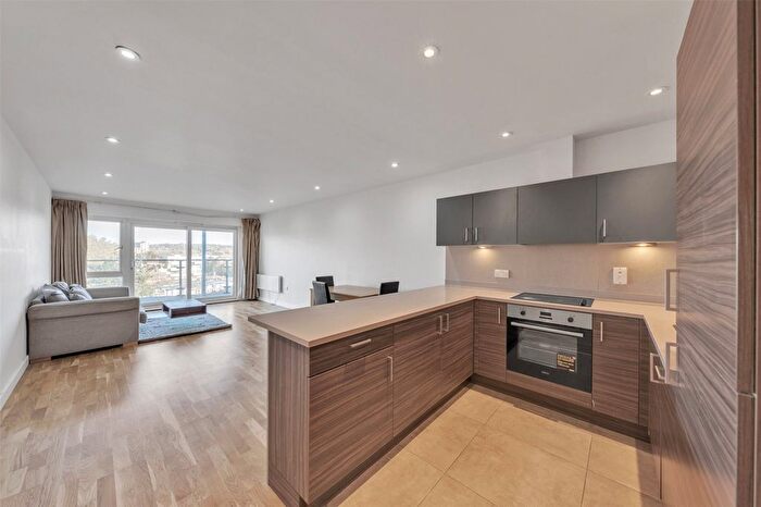 2 Bedroom Flat To Rent In Heritage Avenue, Colindale, NW9