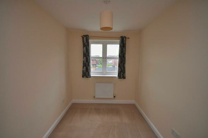 2 Bedroom End Of Terrace House To Rent In Chesterton Drive, Leamington Spa, CV31
