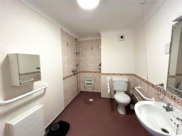 2 Bedroom Apartment For Sale In Stanton Lodge, Kingsdown Road, South Marston, SN3