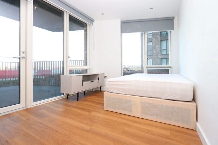 1 Bedroom House To Rent In Wallis Walk, London, E16