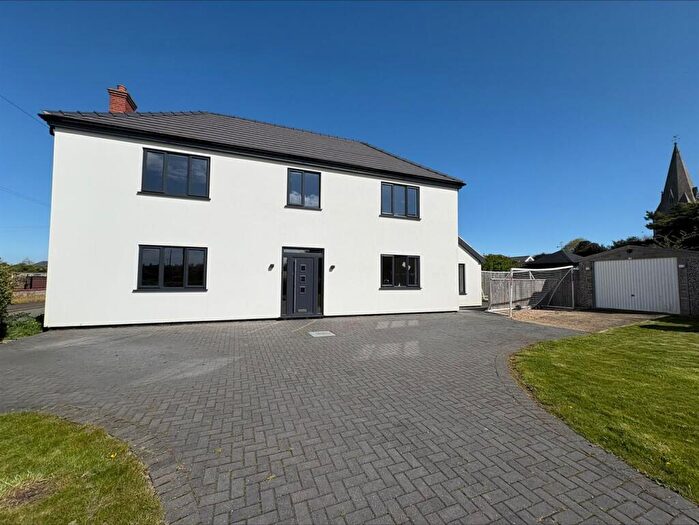 4 Bedroom Detached House For Sale In Louth Road, Fotherby, LN11