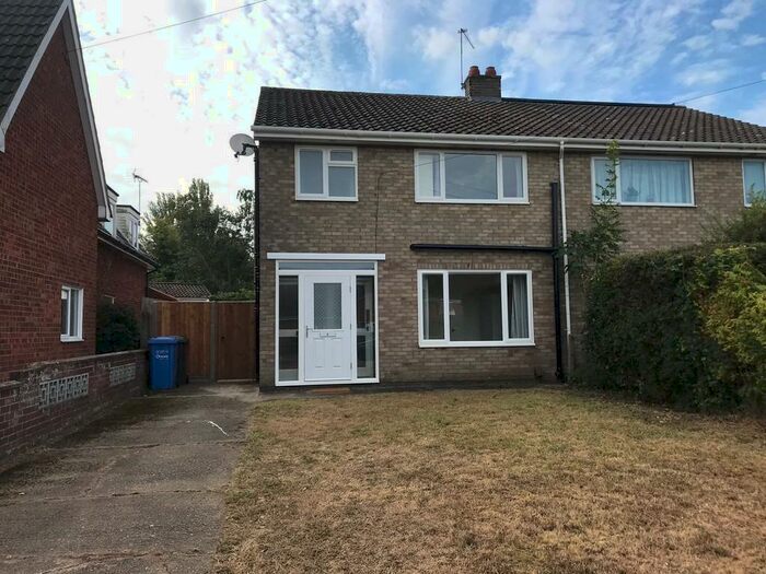 6 Bedroom Detached House To Rent In Fieldview, Norwich, NR5