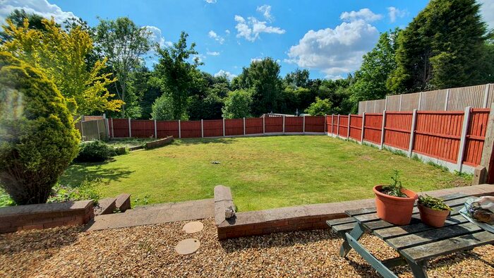 3 Bedroom Semi-Detached House To Rent In Kenelm Road, Coseley, Bilston, WV14