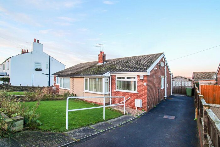 2 Bedroom Semi-Detached Bungalow For Sale In Blacker Lane, Netherton, Wakefield, WF4