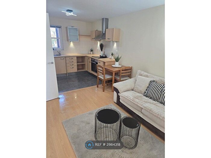 2 Bedroom Flat To Rent In Lower Earley, Reading, RG1