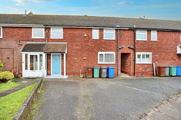 3 Bedroom Terraced House For Sale In Sawley Avenue, Whitefield, M45