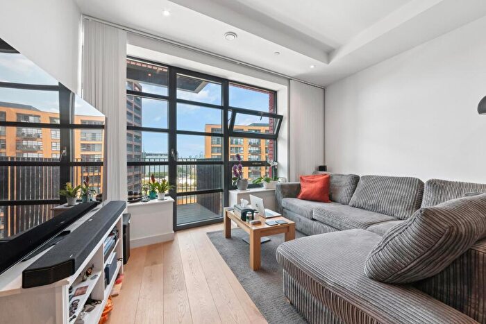 1 Bedroom Flat For Sale In Defoe House, London City Island, E14