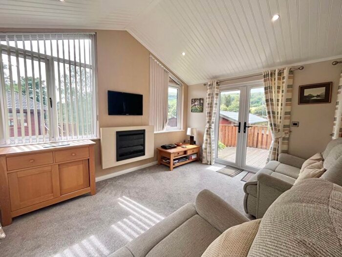 2 Bedroom Mobile/park Home For Sale In Limefitt Holiday Park, Patterdale Road, Windermere, LA23