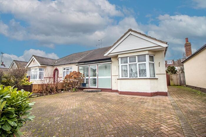 2 Bedroom Semi-Detached Bungalow For Sale In Thornford Gardens, Southend-On-Sea, SS2