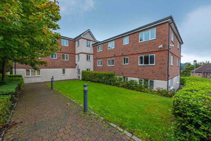 2 Bedroom Flat To Rent In Treetops, Hart Lane, LU2