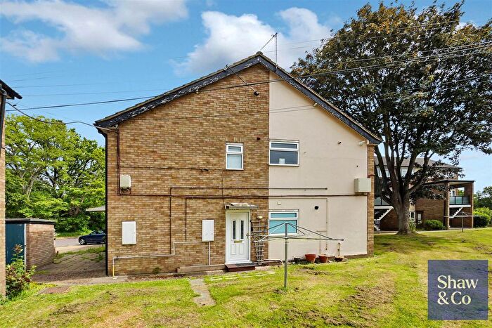 2 Bedroom Maisonette For Sale In Conway Road, Whitton, TW4