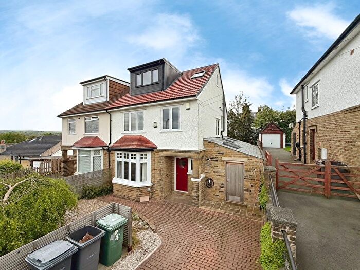 4 Bedroom Semi-Detached House For Sale In Nab Wood Road, Nab Wood, Shipley, BD18