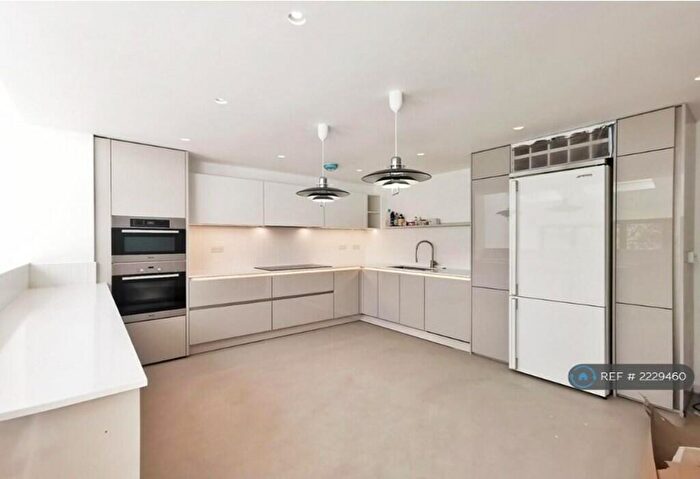 5 Bedroom End Of Terrace House To Rent In Pittville Gardens, London, Dj, SE25