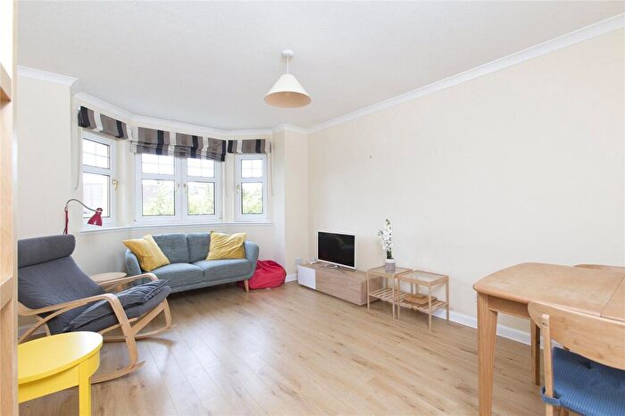 2 Bedroom Flat To Rent In Springfield Street, Edinburgh, EH6