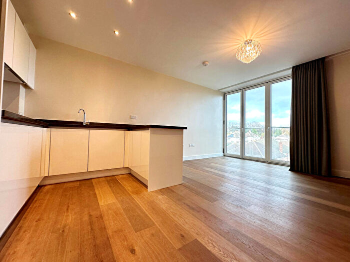 2 Bedroom Apartment To Rent In Berwick House, Orpington, BR6