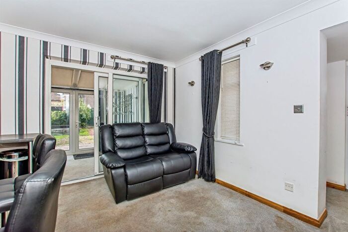 1 Bedroom Terraced Bungalow For Sale In Admirals Drive, Wisbech, PE13