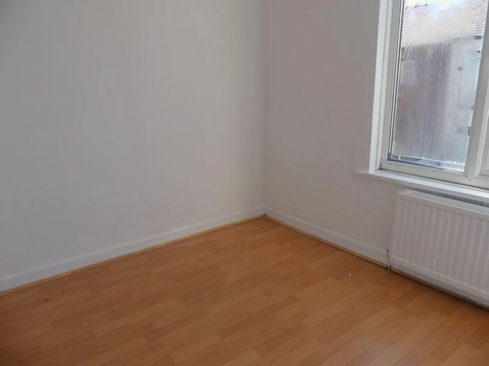 2 Bedroom End Terrace House To Rent In Edmund Street, Edmund Street, Shaw, Oldham, Lancashire, OL2