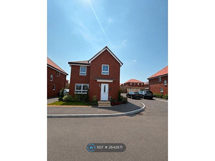 4 Bedroom Detached House To Rent In Dennis Way, Eastbourne, BN22