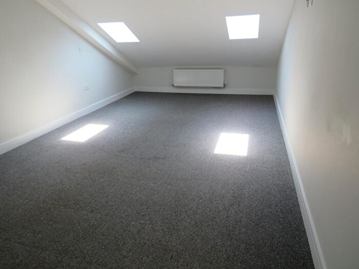 2 Bedroom Apartment To Rent In High Street, Newmarket, CB8