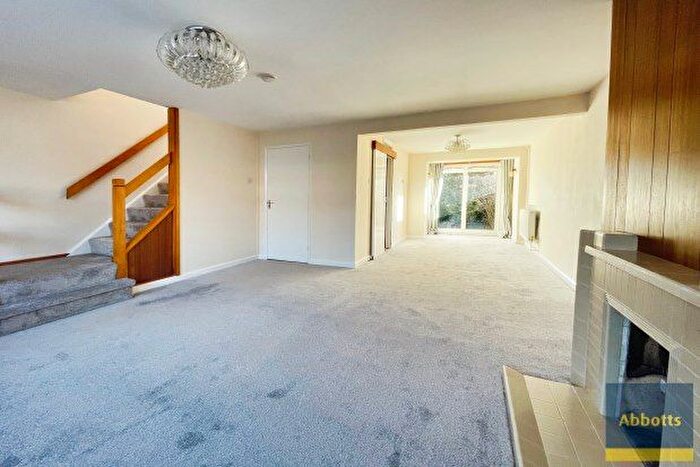 3 Bedroom Property To Rent In Hawthorn Drive, Ipswich, IP2