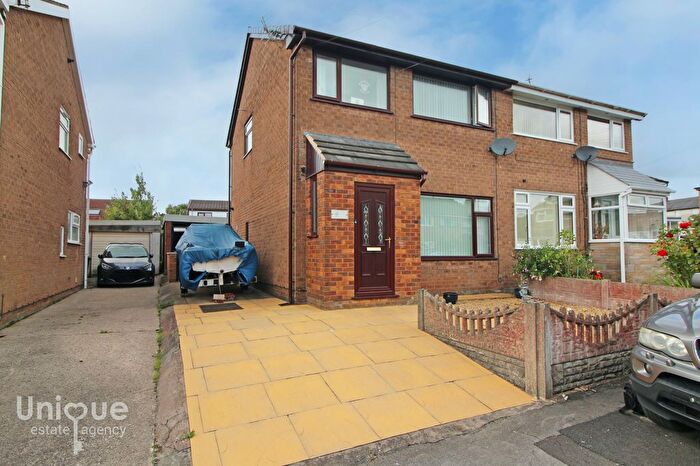 3 Bedroom Semi-Detached House For Sale In North Drive, Wesham, PR4