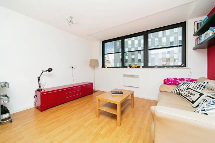 1 Bedroom Flat For Sale In Mann Island, Liverpool, Merseyside, L3