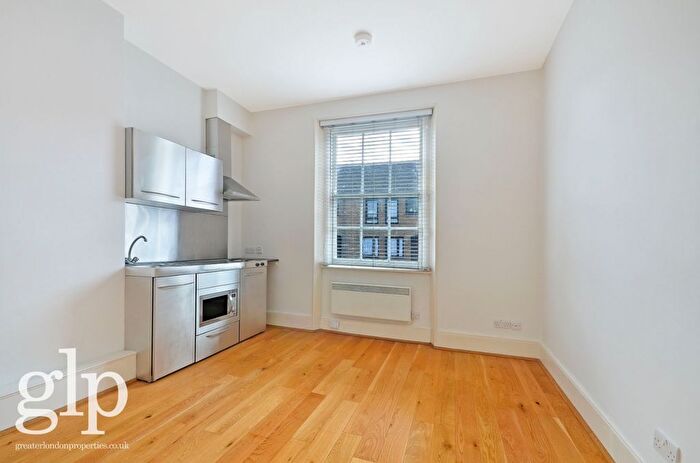 1 Bedroom Flat To Rent In Endell Street, London, Greater London, Covent Garden, WC2H