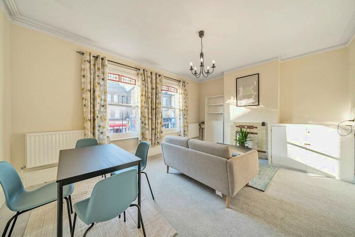 1 Bedroom Flat To Rent In Greyhound Lane, Streatham, London, SW16