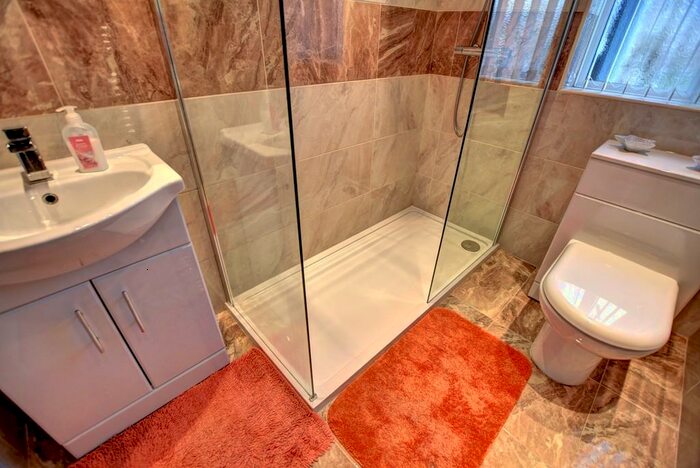 2 Bedroom Semi-Detached Bungalow To Rent In Charlton Road, Fulwell, SR5