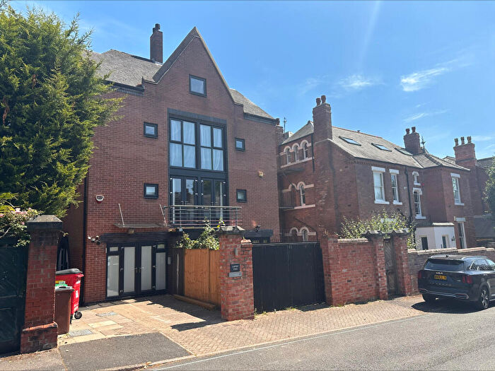 4 Bedroom Town House To Rent In Lenton Avenue, The Park, NG7