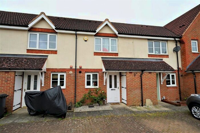 2 Bedroom Property To Rent In Warneford Way, Leighton Buzzard, LU7