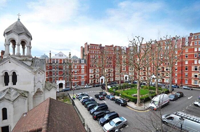 2 Bedroom Flat For Sale In Iverna Gardens, London, W8