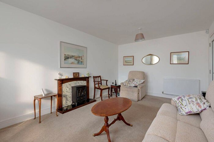 3 Bedroom End Of Terrace House For Sale In Buchanan Avenue, Haddington, EH41