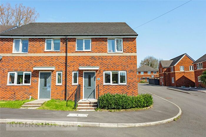 3 Bedroom Semi Detached House For Sale In Greenhurst Crescent, Fitton Hill, Oldham, OL8